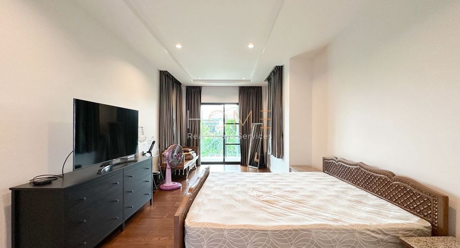 For sale 4 bedrooms house in Phasi Charoen, Bangkok