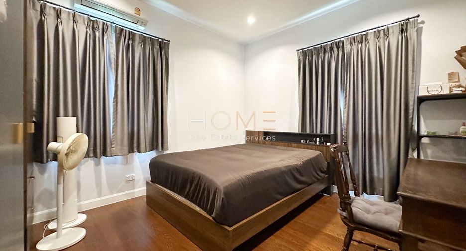 For sale 4 bedrooms house in Phasi Charoen, Bangkok