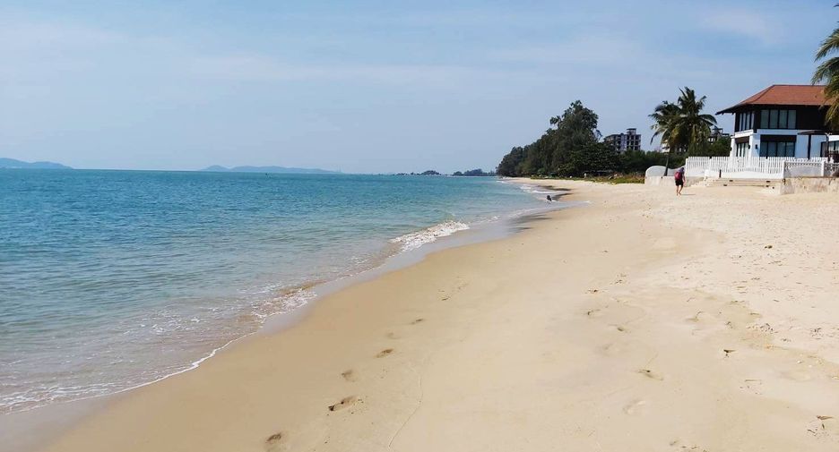 For sale 3 bedrooms villa in Klaeng, Rayong