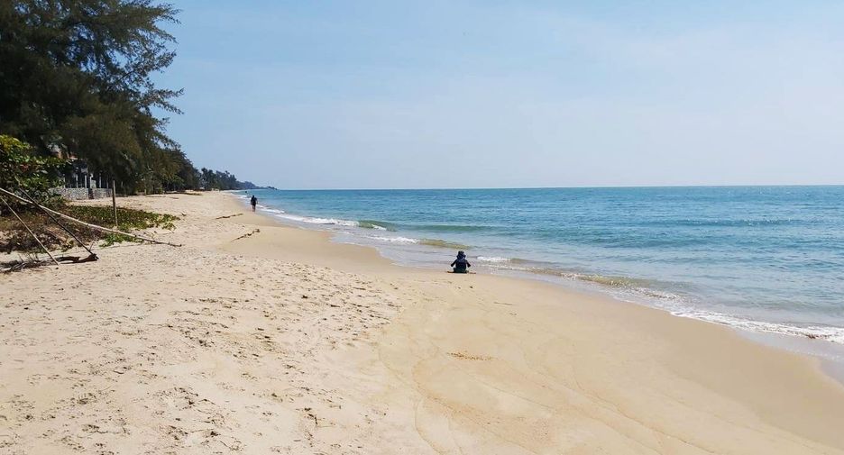 For sale 3 bedrooms villa in Klaeng, Rayong