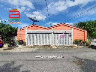 For sale 2 ベッドルーム house in Khlong Sam Wa, Bangkok