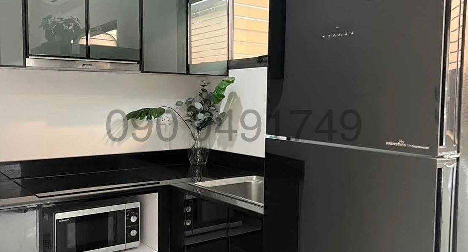 For sale 3 bedrooms townhouse in Saphan Sung, Bangkok