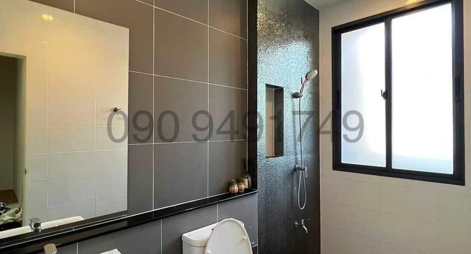 For sale 3 bedrooms townhouse in Saphan Sung, Bangkok
