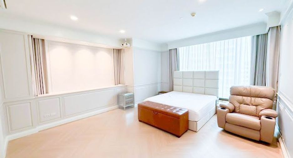 For rent and for sale 4 bedrooms condo in Pathum Wan, Bangkok