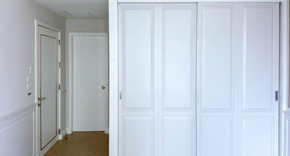 For rent and for sale 4 bedrooms condo in Pathum Wan, Bangkok