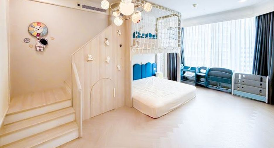 For rent and for sale 4 bedrooms condo in Pathum Wan, Bangkok
