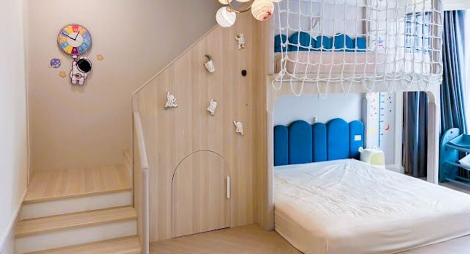 For rent and for sale 4 bedrooms condo in Pathum Wan, Bangkok