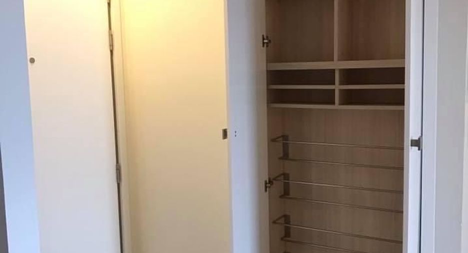 Аренда и продажа 3 спальни кондо в Щаттхана, Бангкок