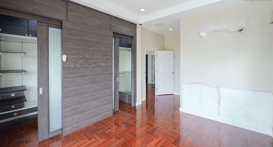 For sale 3 bedrooms house in Bang Bua Thong, Nonthaburi
