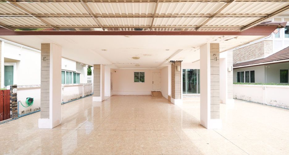 For sale 3 bedrooms house in Bang Bua Thong, Nonthaburi