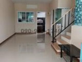 For rent 3 bedrooms townhouse in Rat Burana, Bangkok