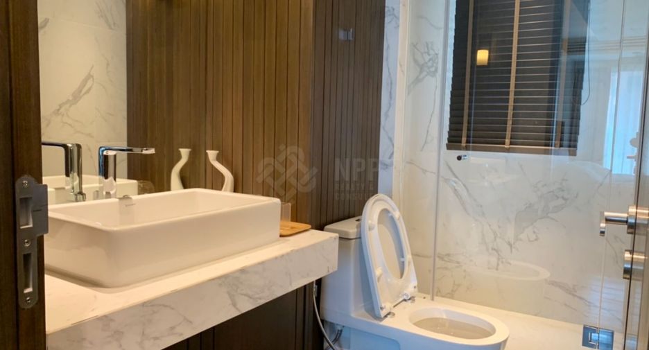 For rent 3 ベッドルーム apartment in Khlong Toei, Bangkok
