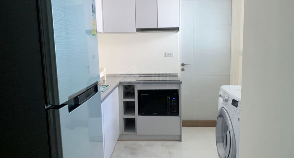 For rent 3 ベッドルーム apartment in Khlong Toei, Bangkok