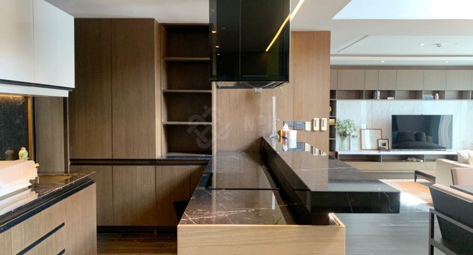 For rent 3 ベッドルーム apartment in Khlong Toei, Bangkok