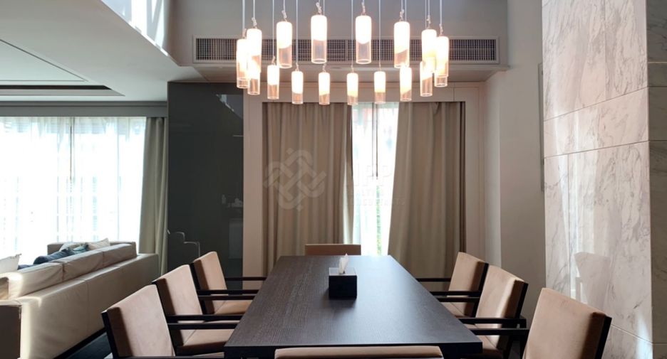 For rent 3 ベッドルーム apartment in Khlong Toei, Bangkok