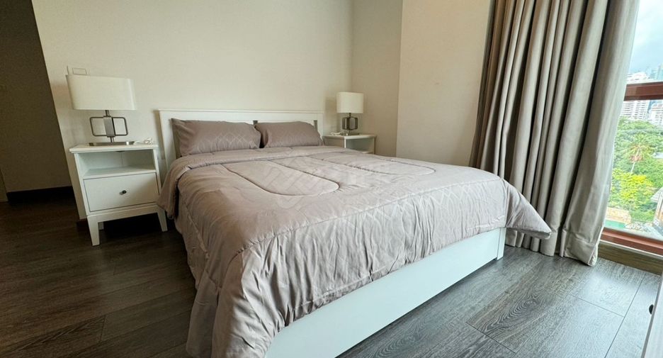 For rent 3 ベッドルーム apartment in Khlong Toei, Bangkok