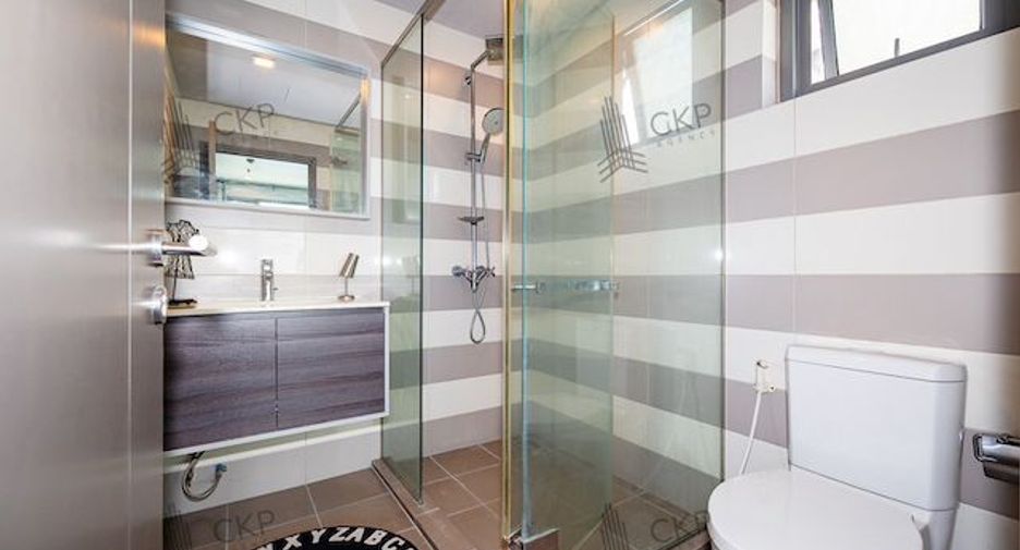 For sale 1 bed condo in Watthana, Bangkok