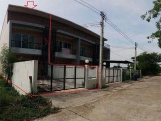 For sale 2 bed townhouse in Sanom, Surin