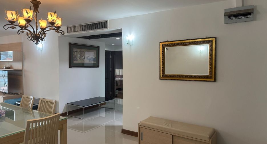 For rent 2 bedrooms condo in Watthana, Bangkok