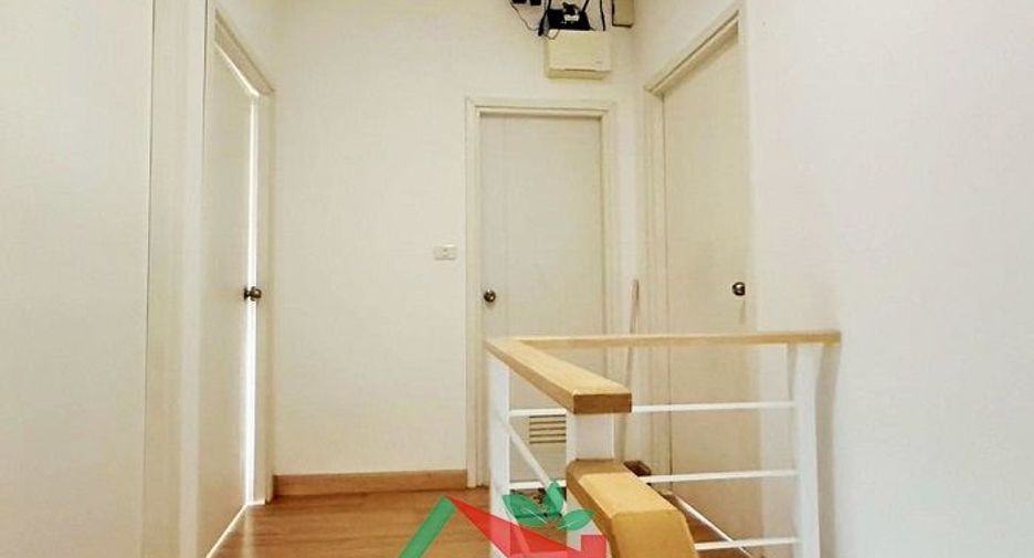 For sale 3 bedrooms townhouse in Khlong Sam Wa, Bangkok