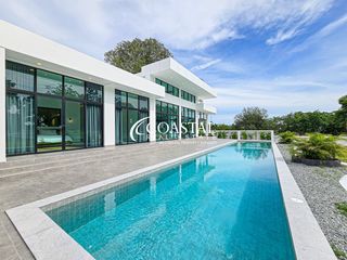 For rent and for sale 4 bedrooms house in Bang Lamung, Chonburi