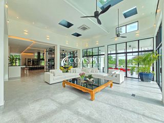 For rent and for sale 4 bedrooms house in Bang Lamung, Chonburi