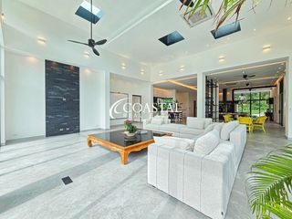 For rent and for sale 4 bedrooms house in Bang Lamung, Chonburi