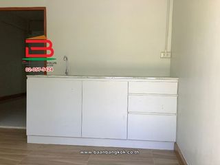 For rent and for sale 3 bedrooms retail Space in Bang Khen, Bangkok