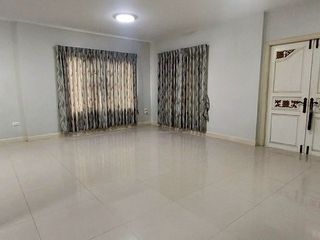 Casa en venta de 3 habitaciones en Saphan Sung, Bangkok