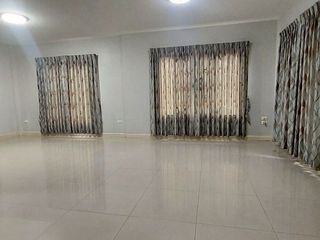 Casa en venta de 3 habitaciones en Saphan Sung, Bangkok