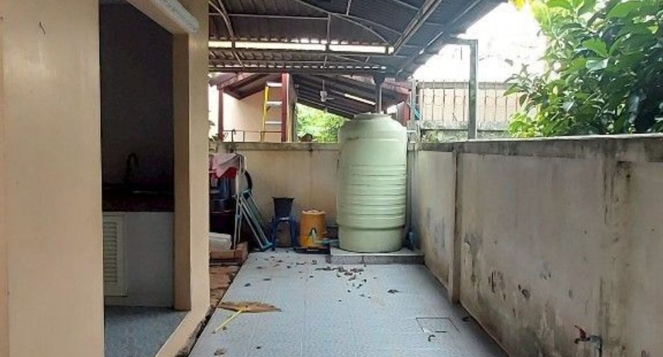 À vendre 3 chambres maison à Saphan Sung, Bangkok