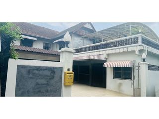 For sale 6 bedrooms house in Lak Si, Bangkok
