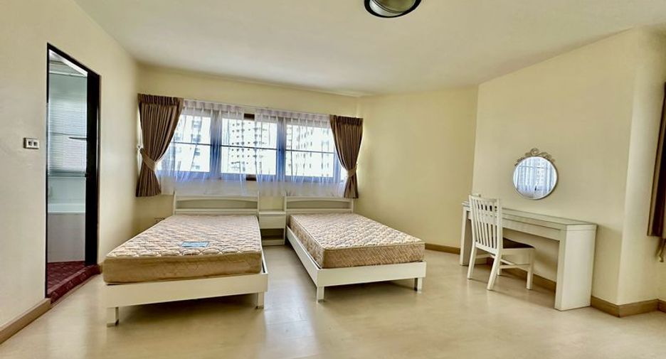 For sale 2 bedrooms condo in Si Racha, Chonburi