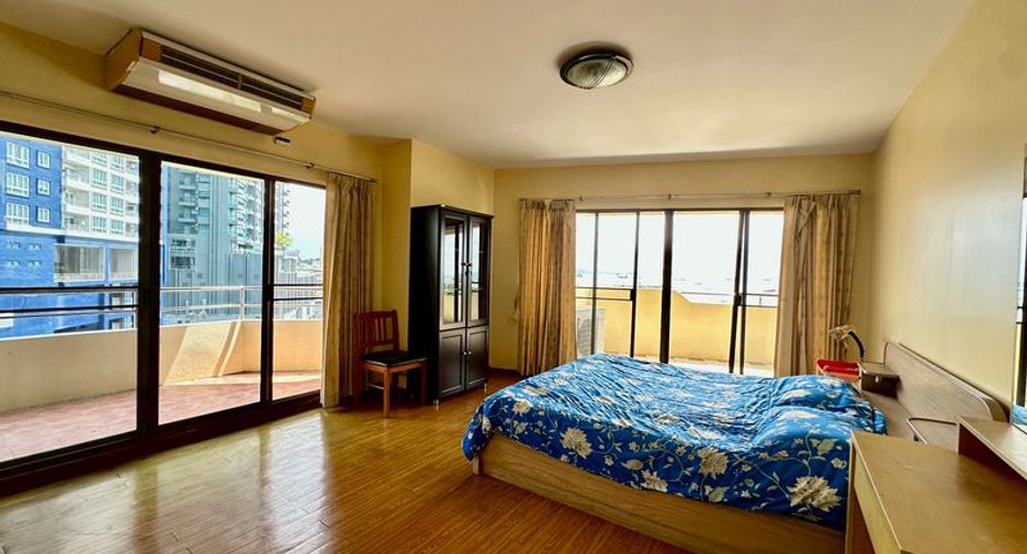For sale 2 bedrooms condo in Si Racha, Chonburi