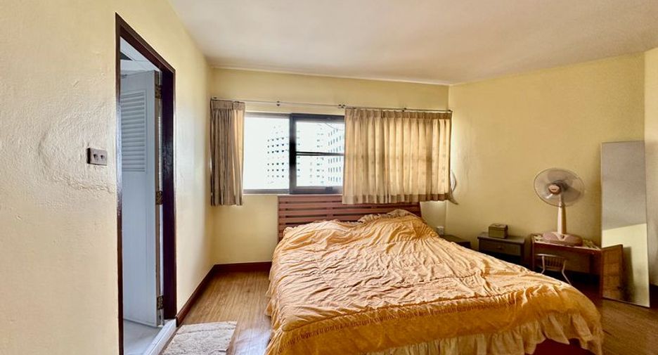 For sale 2 bedrooms condo in Si Racha, Chonburi