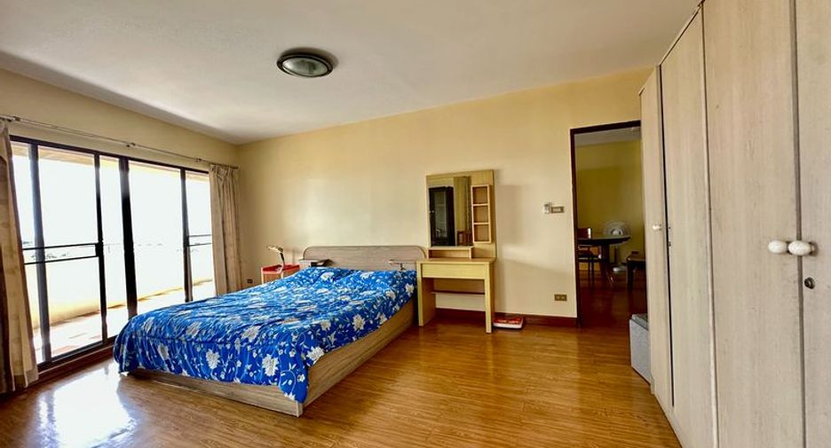 For sale 2 bedrooms condo in Si Racha, Chonburi