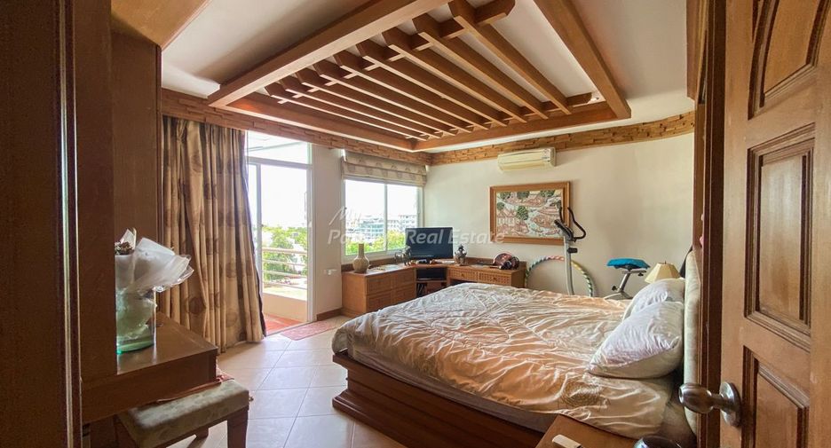 For sale 3 bedrooms condo in Bang Lamung, Chonburi