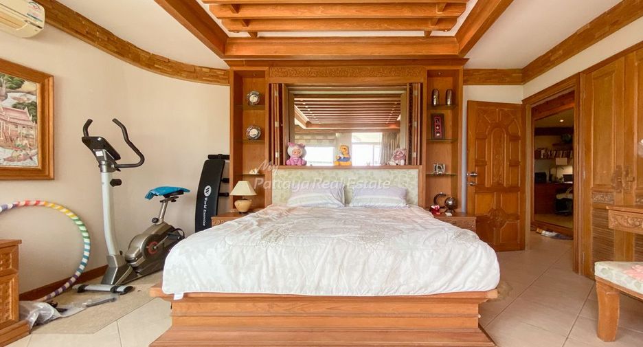 For sale 3 bedrooms condo in Bang Lamung, Chonburi