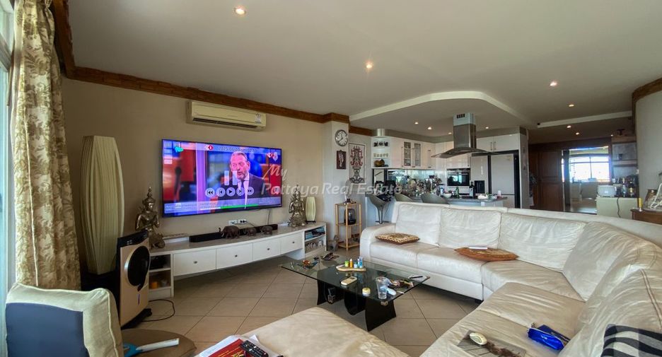 For sale 3 bedrooms condo in Bang Lamung, Chonburi