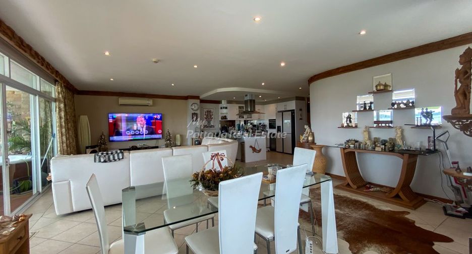 For sale 3 bedrooms condo in Bang Lamung, Chonburi