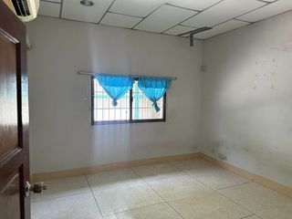 For rent 2 Beds warehouse in Mueang Samut Sakhon, Samut Sakhon