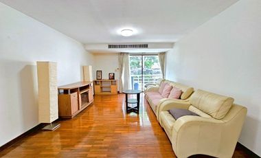 For rent 3 bedrooms condo in Sathon, Bangkok