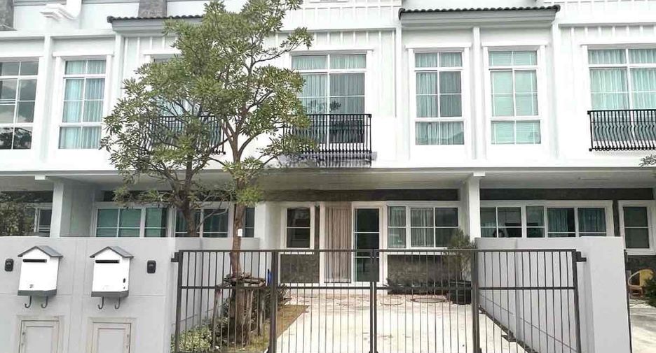 For rent 2 bedrooms townhouse in Prawet, Bangkok