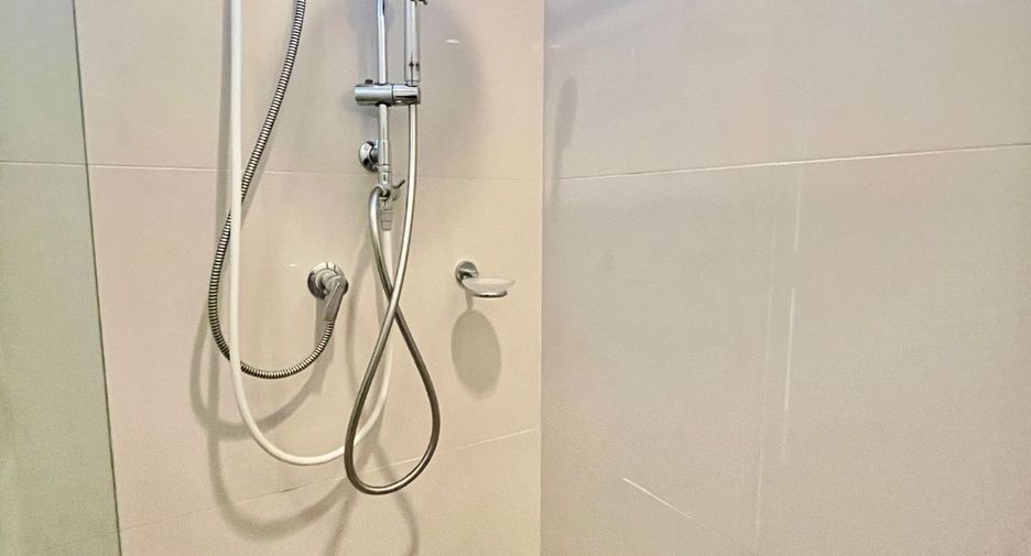 For sale 1 bed condo in Khan Na Yao, Bangkok