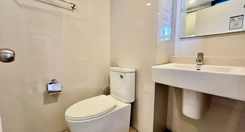 For sale 1 bed condo in Khan Na Yao, Bangkok