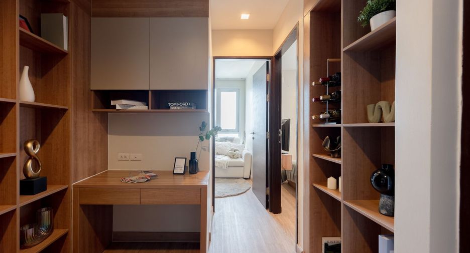 For sale 3 bedrooms condo in Sathon, Bangkok