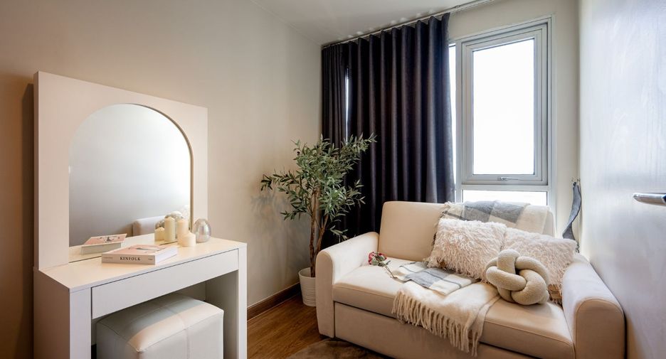 For sale 3 bedrooms condo in Sathon, Bangkok