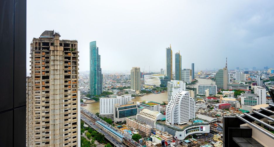 For sale 3 bedrooms condo in Sathon, Bangkok