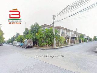 À vendre 3 chambres maison à Krathum Baen, Samut Sakhon