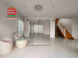 À vendre 3 chambres maison à Krathum Baen, Samut Sakhon
